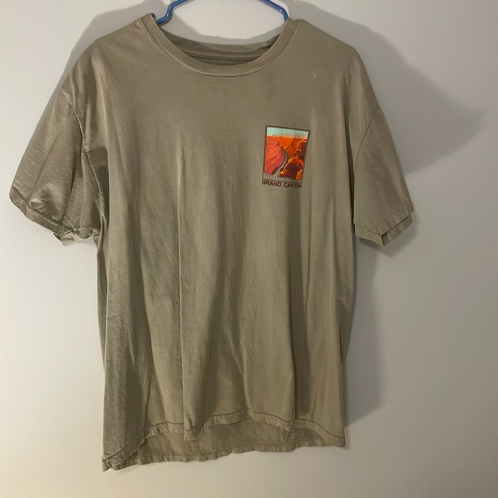 Men’s large grand canyon graphic T-shirt